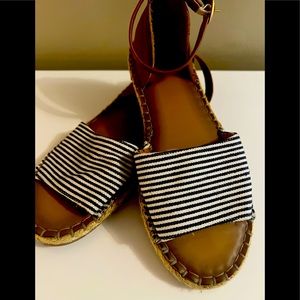 EUC Espadrille style shoes with ankle buckle